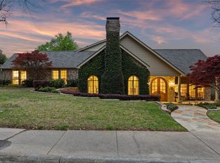 9232 Moss Haven Dr, Dallas, TX 75231