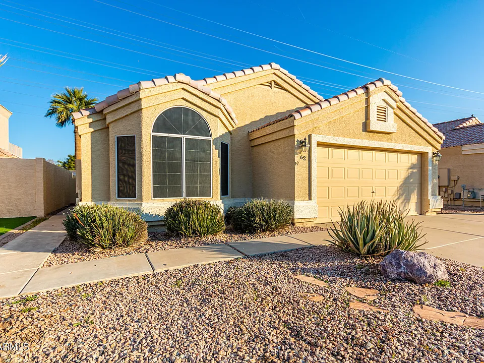 525 N Val Vista Dr #62