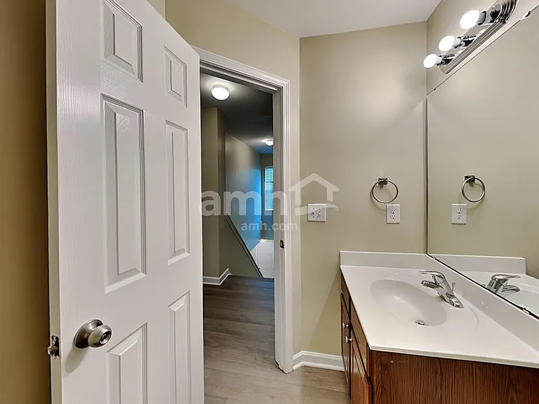 111 Chadford Pl — Photo 13