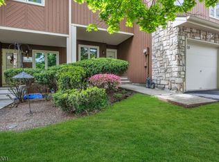 109 Bond St, Bridgewater Twp., NJ 08807