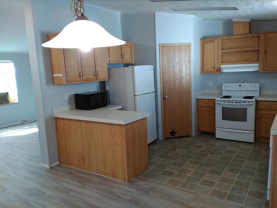 Kitchen with new paint