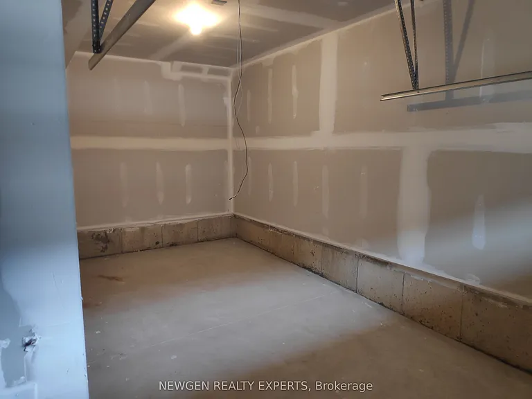 585 Colborne St E #711 — Photo 11