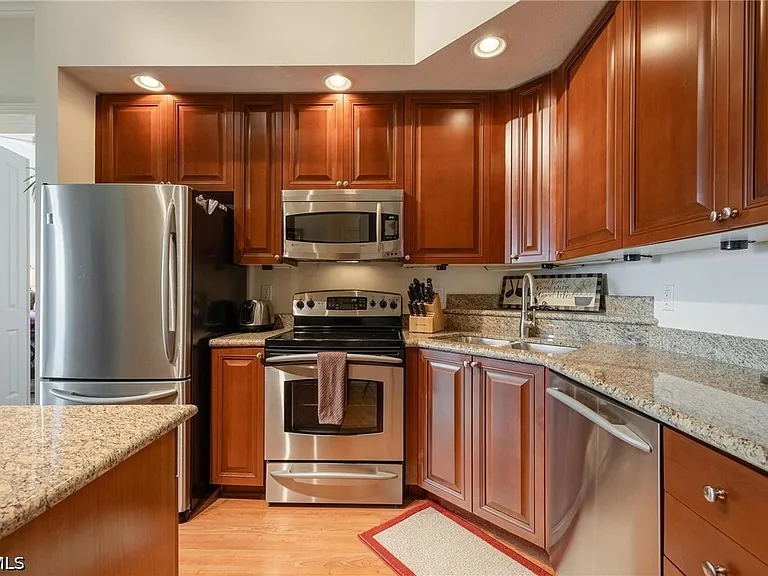 2825 Palm Beach Blvd #703 — Photo 12