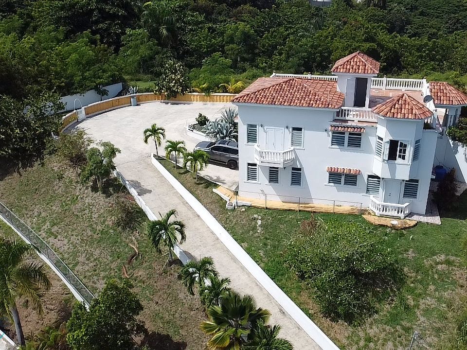 2nd image of 11 Barrio Rio Gdn