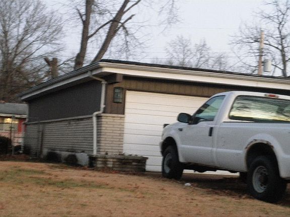 2nd image of 10114 Viscount Dr