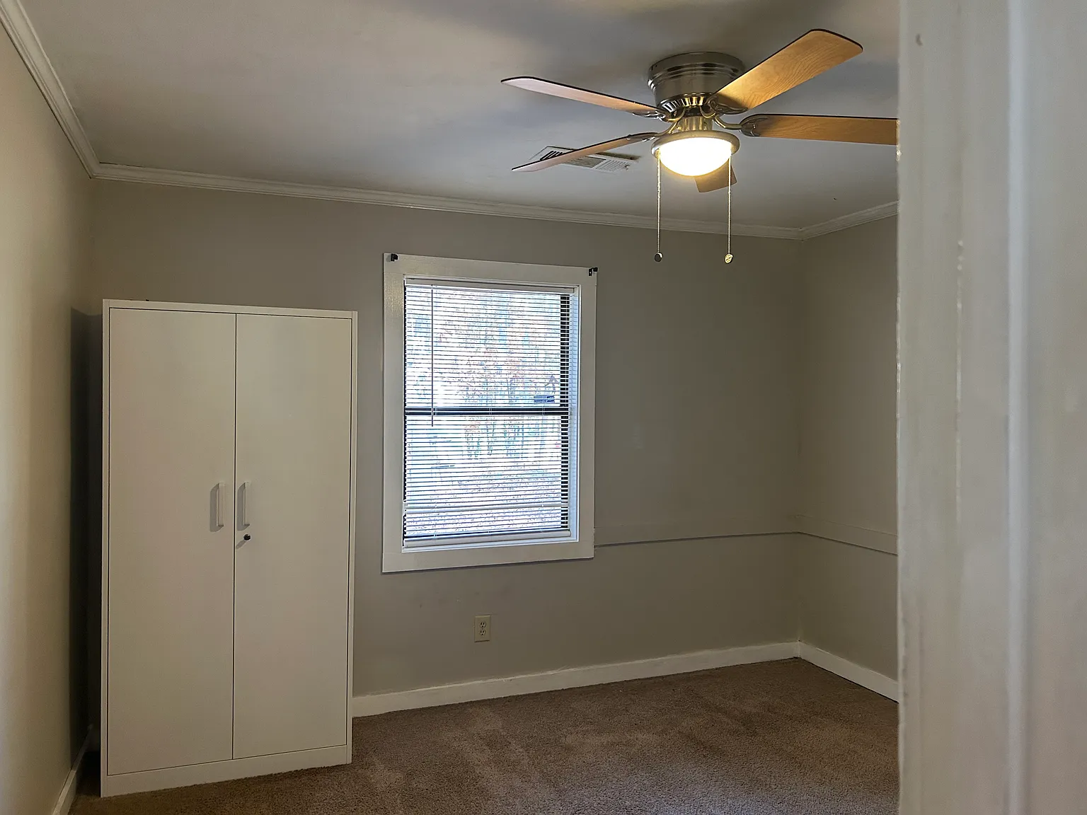 4 bed, 1932 sqft, $2,100 — Photo 4