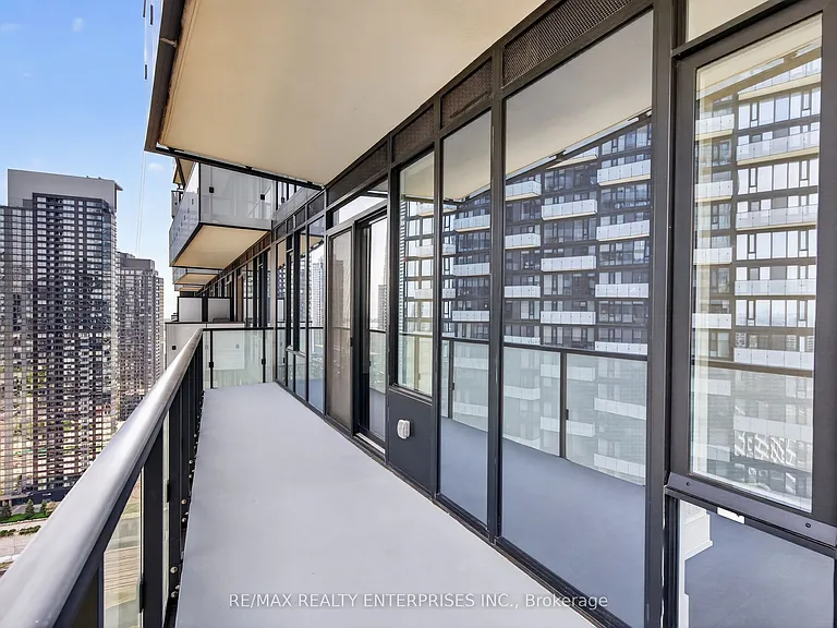 470 Front St W #2306 — Photo 28