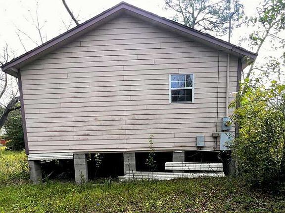 4th image of 325 Golden Rd E