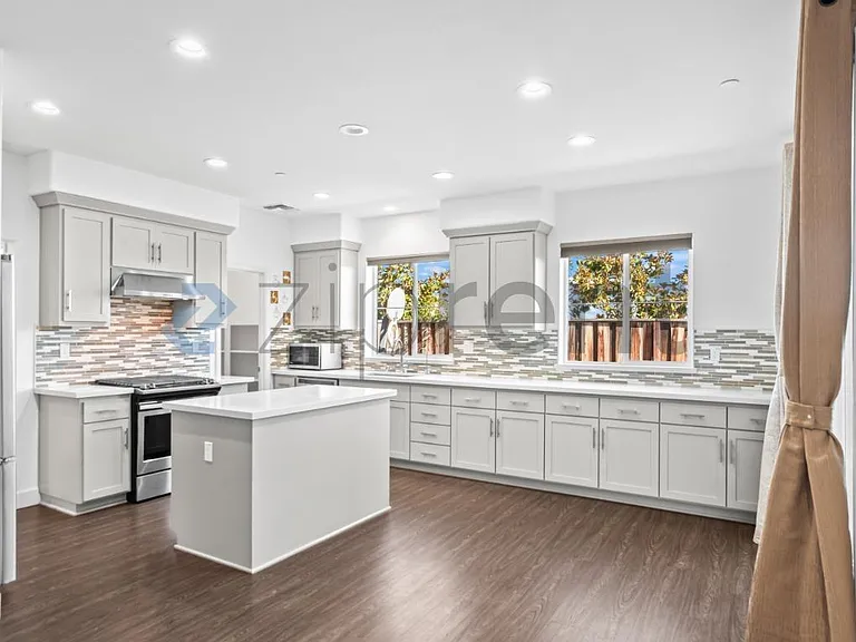 8556 Dunes Way — Photo 8