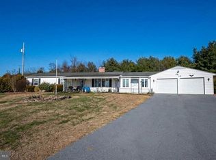 3348 Mountain Rd, Hamburg, PA 19526