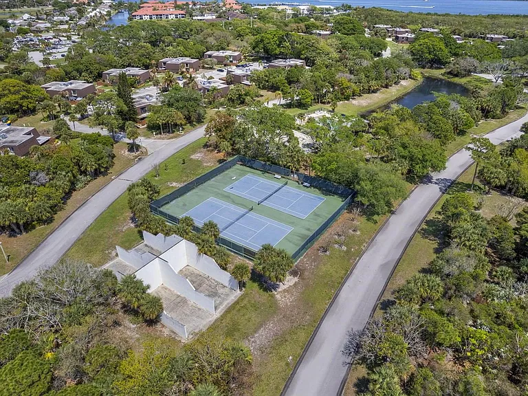 5674 SE Riverboat Dr #131 — Photo 28