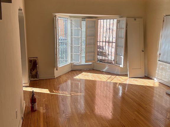 2nd image of 621 S Cloverdale Ave APT 104