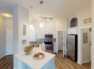 The Residences of 104th, Edmonton, AB T5K 2X8