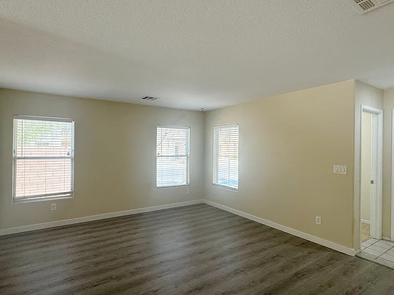8305 Golden Amber St — Photo 22