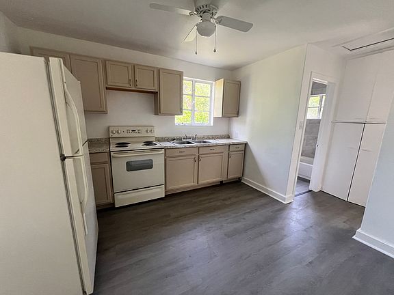 4th image of 936 Cornelia Ave