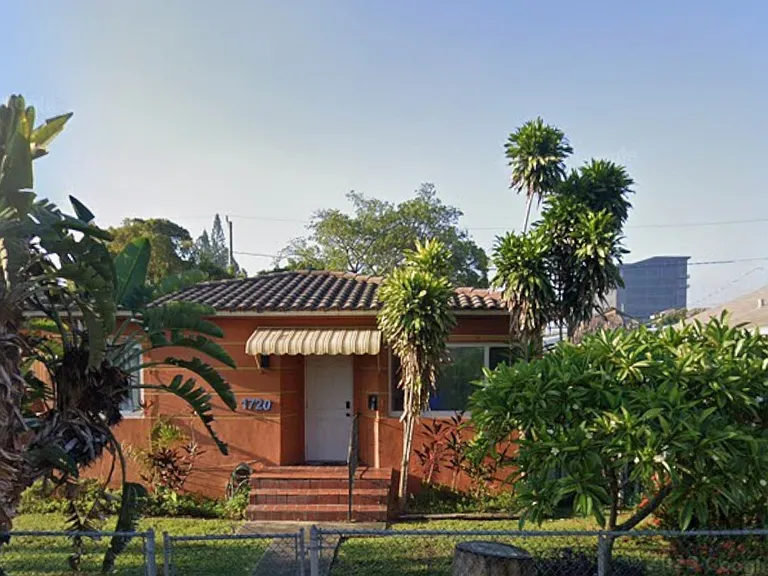 1720 Fletcher St — Photo 10