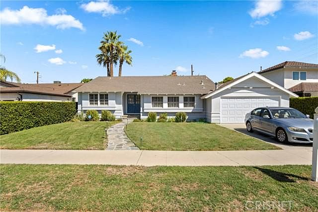 1st image of 23715 Oxnard St