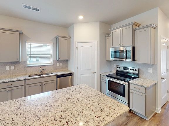 2nd image of 5013 Fairview Cir Lot 965