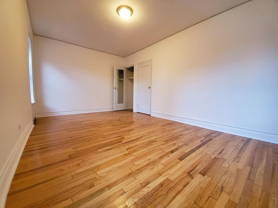 2nd image of 2015 Bruckner Blvd APT 6F