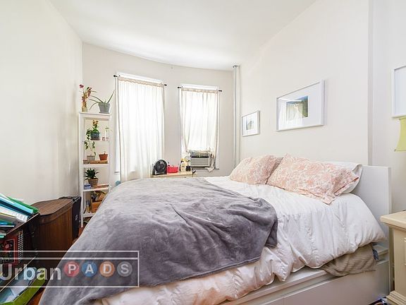 3rd image of 673 Sterling Pl #3E