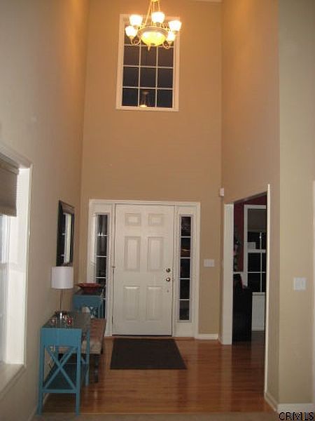 2nd image of 957 MACARTHUR Drive