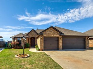 2420 SE 92nd Ter, Moore, OK 73160