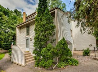 5567 E Bavarian Pass, Minneapolis, MN 55432