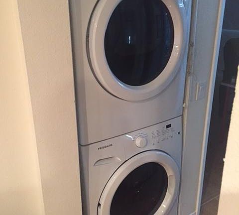 4th image of 920 N Alfred St APT 102