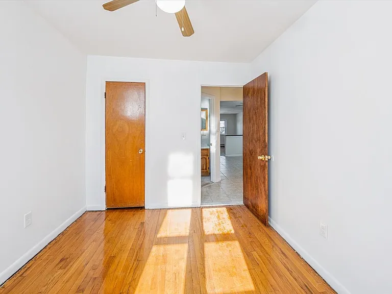 2852 Roberts Ave #2 — Photo 9