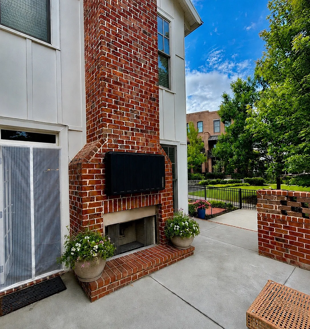 4 bed, 3.5 bath, 3100 sqft, $5,000 — Photo 3
