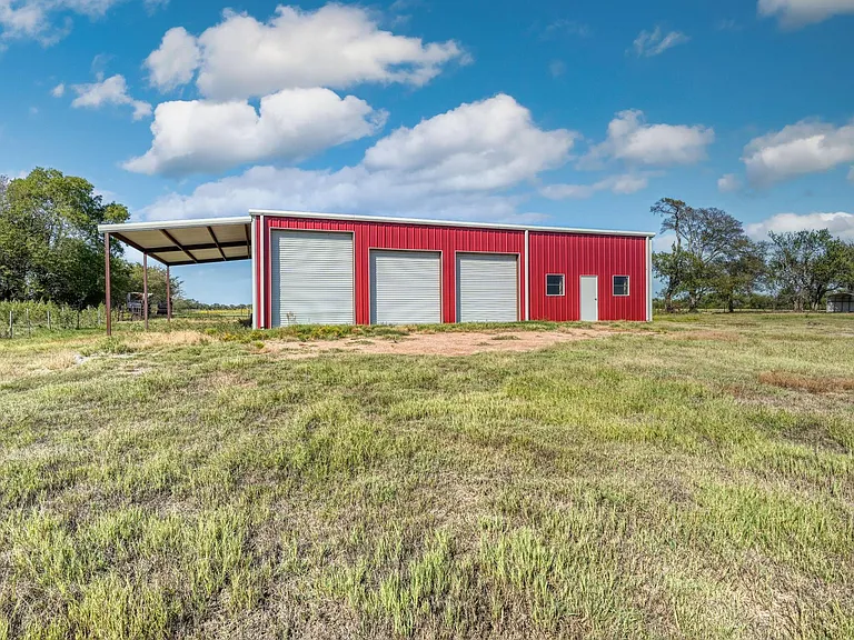 11445 Foutch Rd — Photo 36