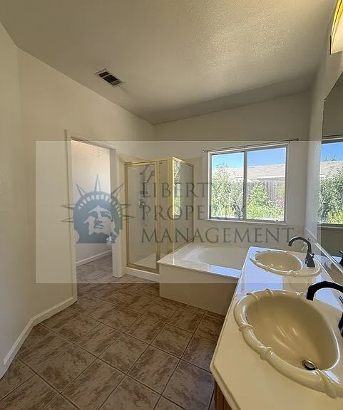 9972 River View Cir — Photo 11