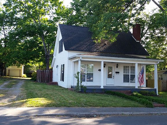 2nd image of 607 W Morris St