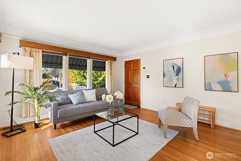 4th image of 7850 Renton Avenue S