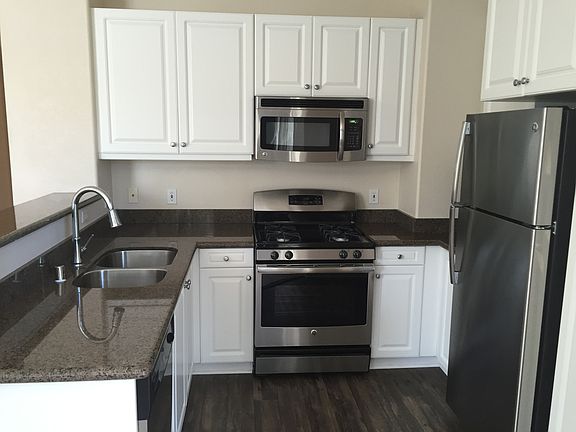 2nd image of 12369 Creekview Dr Unit 102