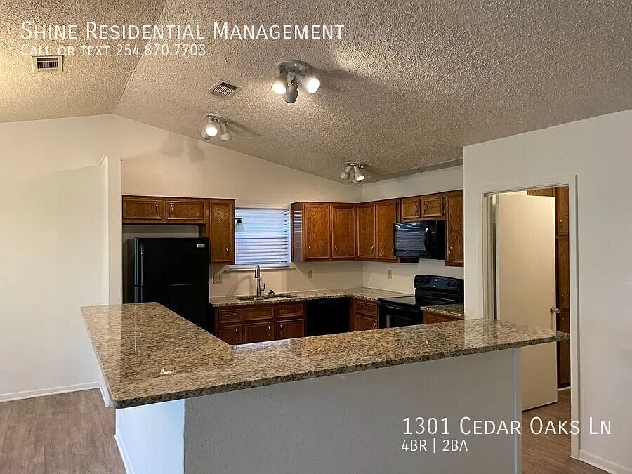 4 Bedrooms 2 Bathroom located in Harker Heights — Photo 3
