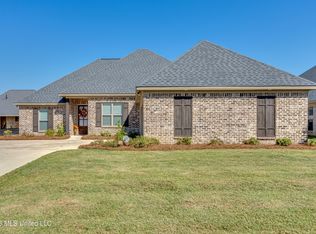 905 Brunswick Ct, Flowood, MS 39232