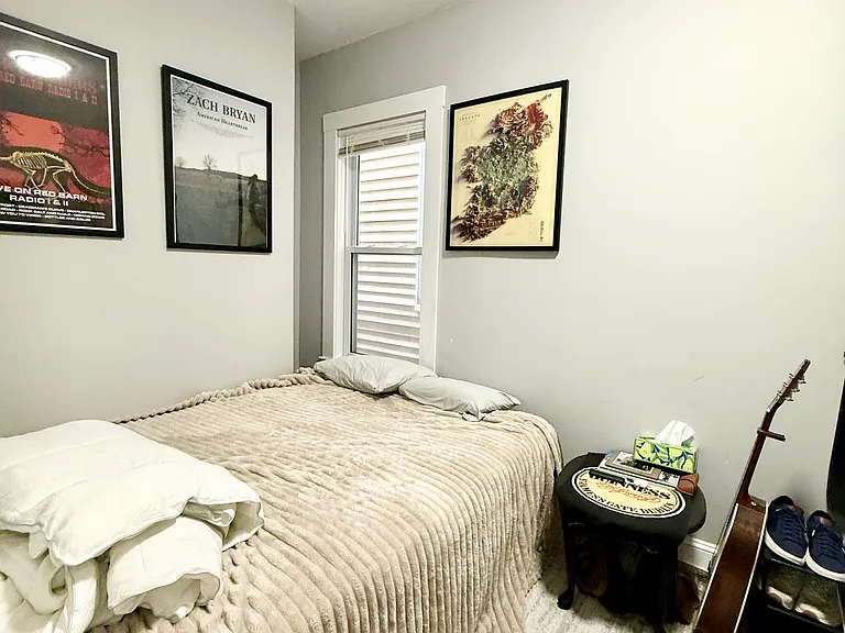 723 E 3rd St #2 — Photo 9