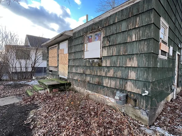 3402 Brandon St, Flint, MI 48503