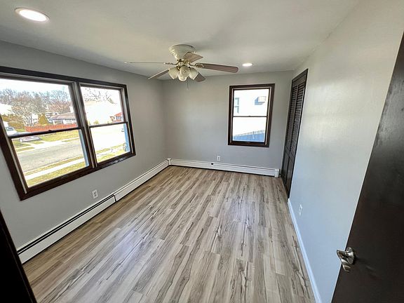 3rd image of 43 Mockingbird Ln #2