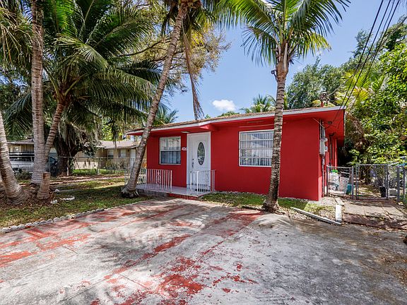 5th image of 426 NE 166th Street #2