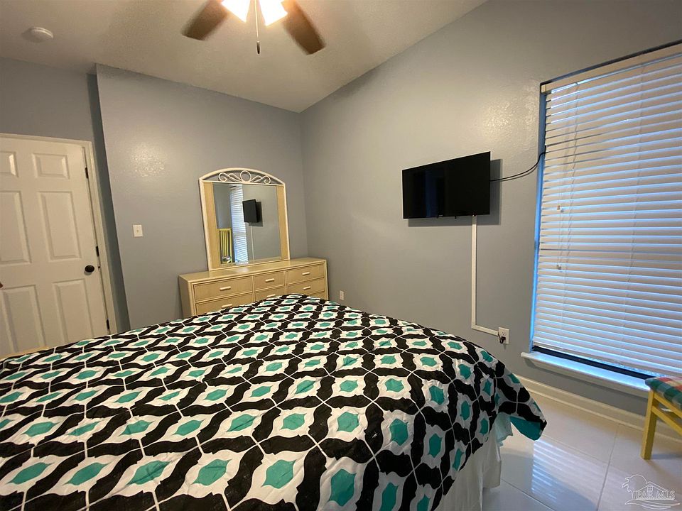 Molokai VIllas Condo Apartments Pensacola, FL Zillow