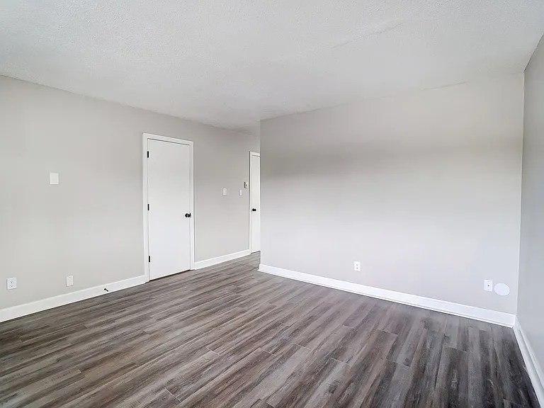 Hickory Creek Apartments — Photo 51