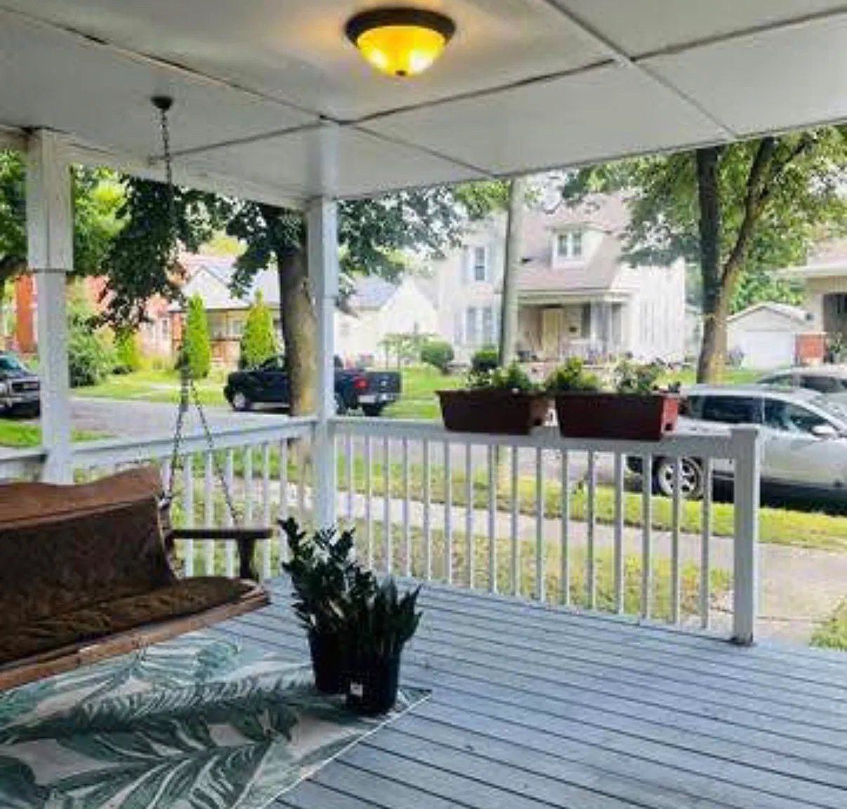 3 bed, 1254 sqft, $1,950 — Photo 2