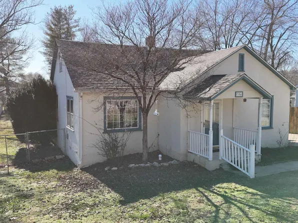 304 West 14th Street, Cassville, MO 65625