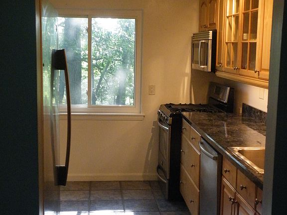 2nd image of 607 Oakland Hills Ct APT 302