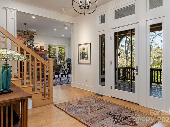 5th image of 343 Racquet Club Rd