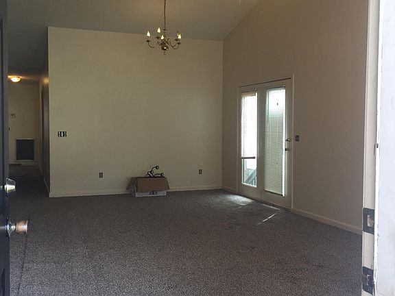 2nd image of 1017 Yellowhammer Ln