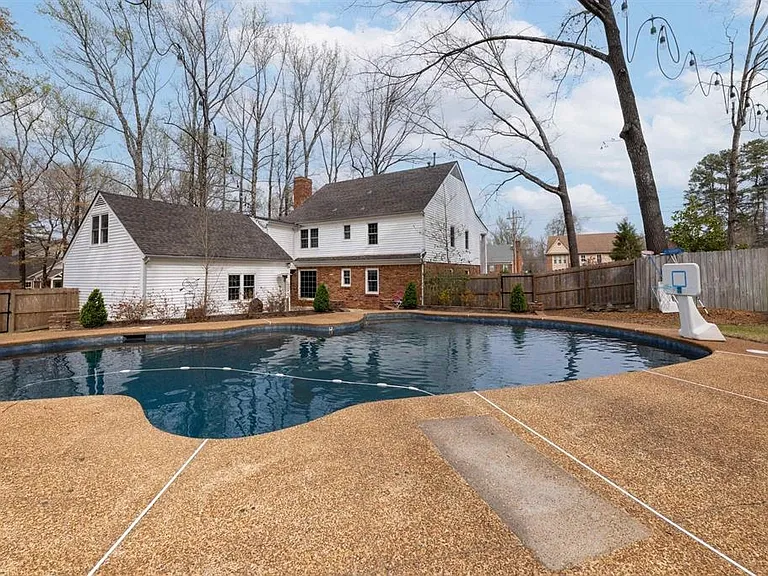 8441 Dogwood Rd — Photo 12