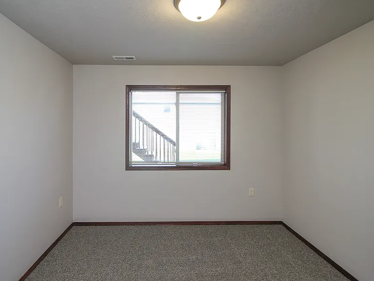 281 Vernon Dr #4 — Photo 18